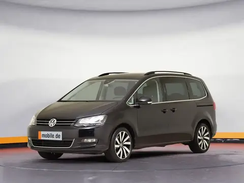 Used VOLKSWAGEN SHARAN Petrol 2021 Ad Germany