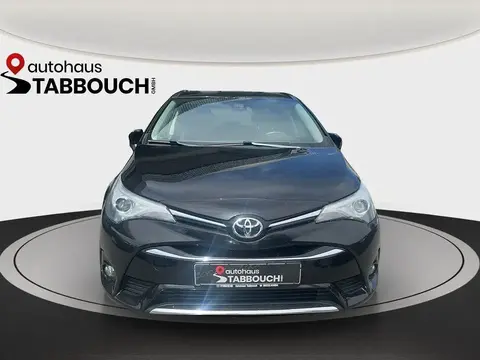 Used TOYOTA AVENSIS Petrol 2017 Ad Germany