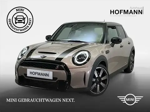 Used MINI COOPER Petrol 2023 Ad Germany