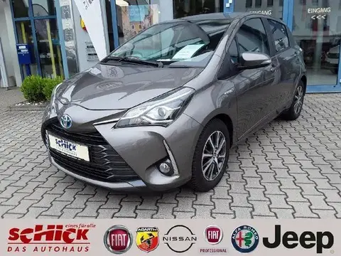 Used TOYOTA YARIS Hybrid 2019 Ad Germany