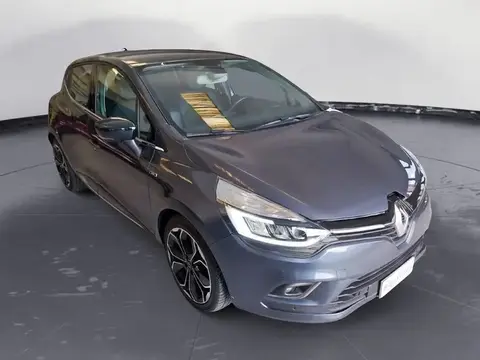 Used RENAULT CLIO Diesel 2017 Ad 