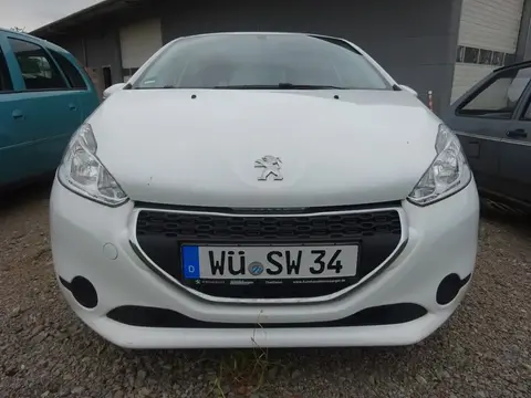 Used PEUGEOT 208 Petrol 2015 Ad 