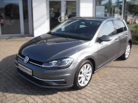 Used VOLKSWAGEN GOLF Petrol 2018 Ad 