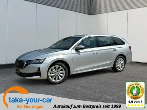 Used SKODA OCTAVIA Petrol 2024 Ad 