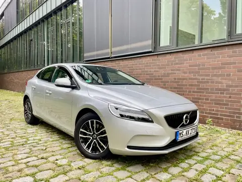 Annonce VOLVO V40 Essence 2017 d'occasion 