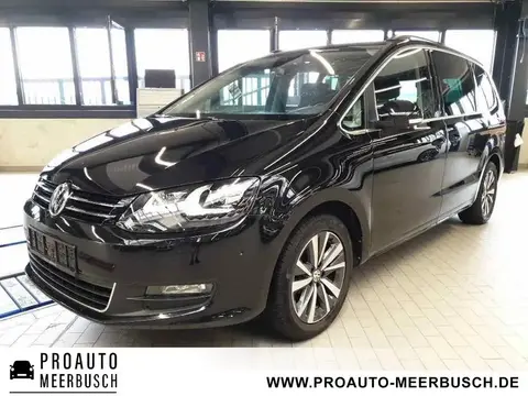 Used VOLKSWAGEN SHARAN Petrol 2022 Ad Germany