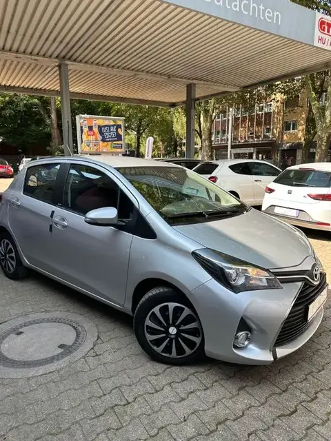 Annonce TOYOTA YARIS Essence 2016 d'occasion 