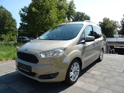 Used FORD TOURNEO Petrol 2015 Ad 