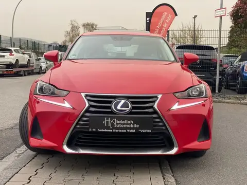 Used LEXUS IS Hybrid 2019 Ad 