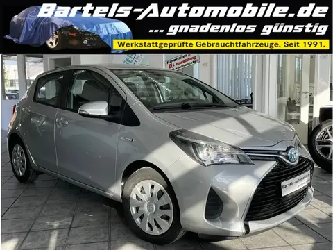 Used TOYOTA YARIS Hybrid 2015 Ad Germany