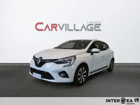 Used RENAULT CLIO Hybrid 2021 Ad 