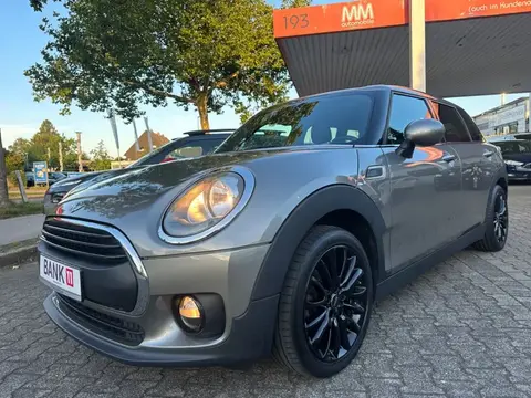 Used MINI ONE Petrol 2017 Ad Germany