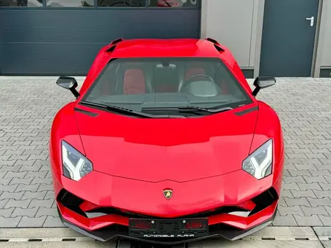 Used LAMBORGHINI AVENTADOR Petrol 2017 Ad 