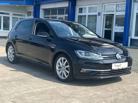 Used VOLKSWAGEN GOLF Petrol 2018 Ad 