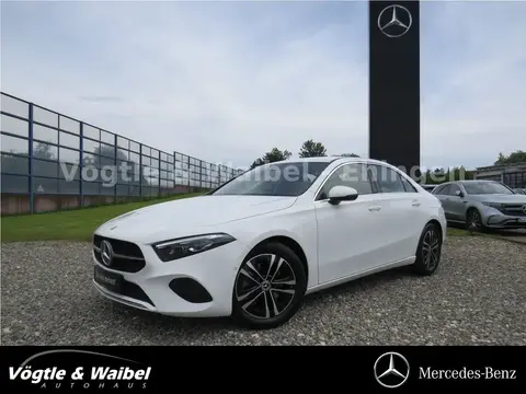 Used MERCEDES-BENZ CLASSE A Petrol 2023 Ad Germany