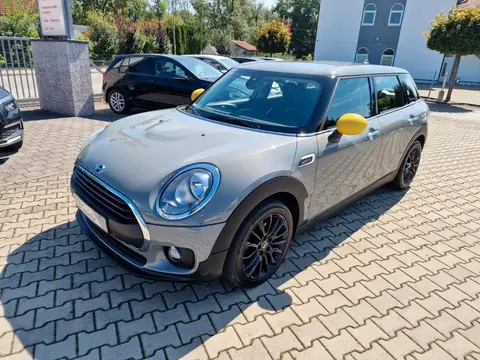 Used MINI ONE Petrol 2017 Ad Germany