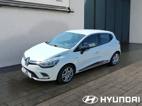 Used RENAULT CLIO Petrol 2018 Ad 