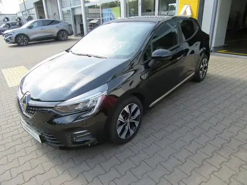 Used RENAULT CLIO Petrol 2022 Ad 