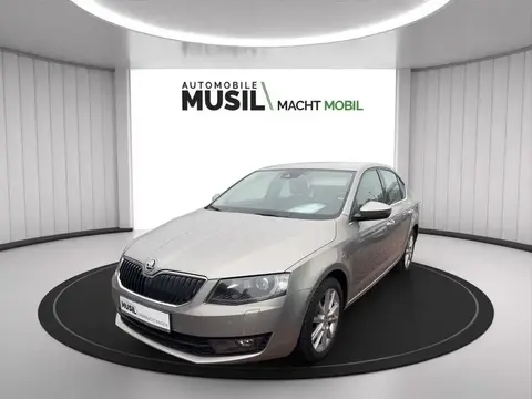 Used SKODA OCTAVIA Petrol 2015 Ad 