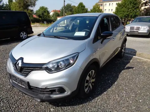 Annonce RENAULT CAPTUR Essence 2017 d'occasion 