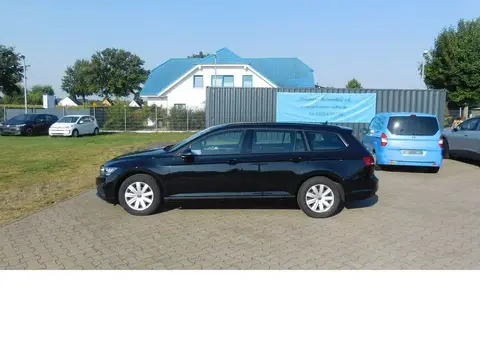 Used VOLKSWAGEN PASSAT Petrol 2022 Ad 