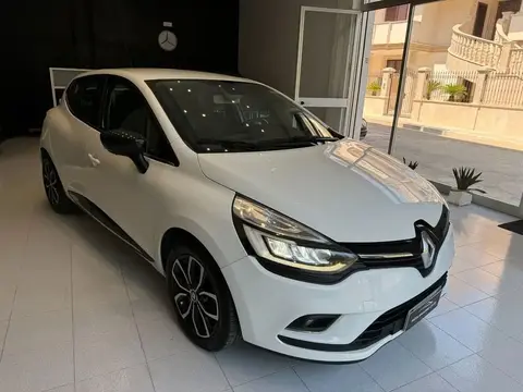 Annonce RENAULT CLIO Essence 2019 d'occasion 