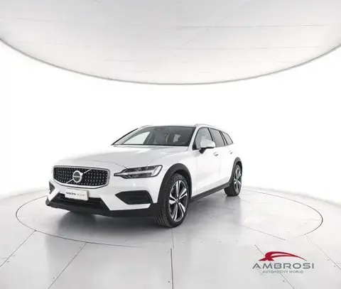 Used VOLVO V60 Hybrid 2022 Ad 