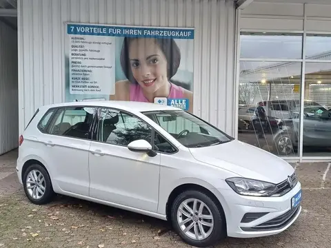 Used VOLKSWAGEN GOLF Petrol 2018 Ad 