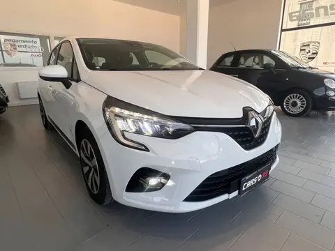 Used RENAULT CLIO Hybrid 2021 Ad 