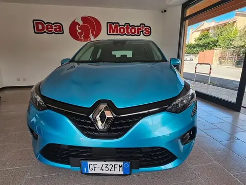 Used RENAULT CLIO Hybrid 2021 Ad 