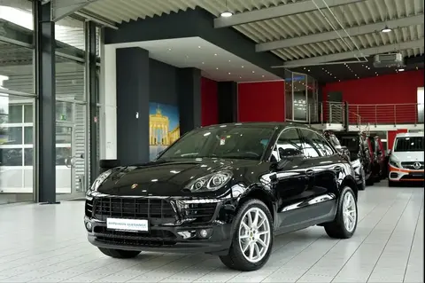 Used PORSCHE MACAN Petrol 2018 Ad Germany