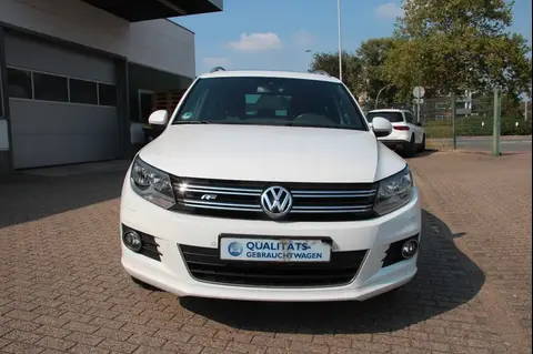 Used VOLKSWAGEN TIGUAN Petrol 2015 Ad 