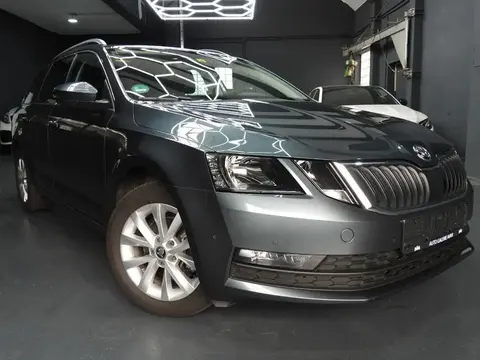 Used SKODA OCTAVIA Petrol 2020 Ad 