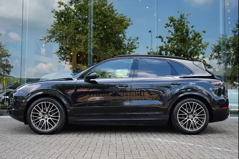 Used PORSCHE CAYENNE Petrol 2017 Ad 