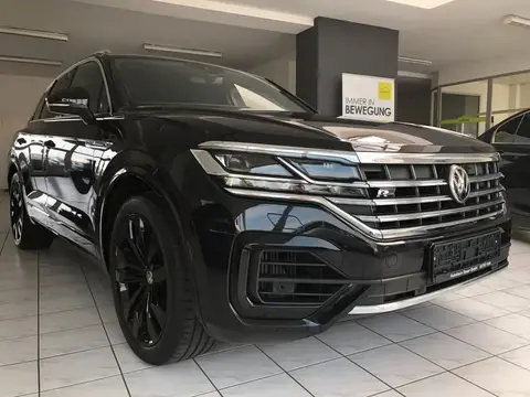 Used VOLKSWAGEN TOUAREG Petrol 2019 Ad 