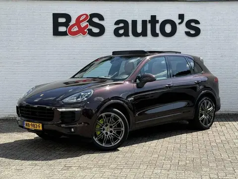 Used PORSCHE CAYENNE Hybrid 2017 Ad 