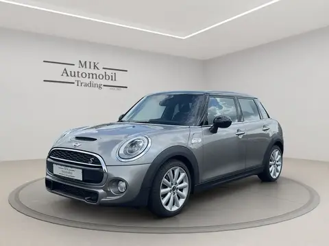 Annonce MINI COOPER Essence 2016 d'occasion Allemagne