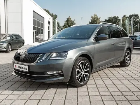 Used SKODA OCTAVIA Petrol 2018 Ad 