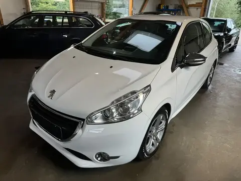 Used PEUGEOT 208 Petrol 2014 Ad 