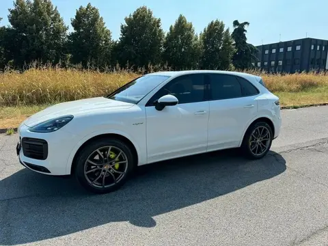 Used PORSCHE CAYENNE Hybrid 2019 Ad 