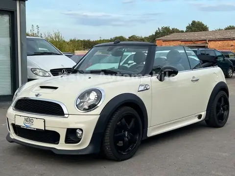 Annonce MINI COOPER Essence 2015 d'occasion Allemagne