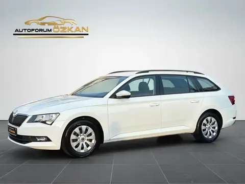 Used SKODA SUPERB Petrol 2016 Ad 