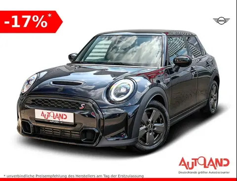 Annonce MINI COOPER Essence 2023 d'occasion Allemagne