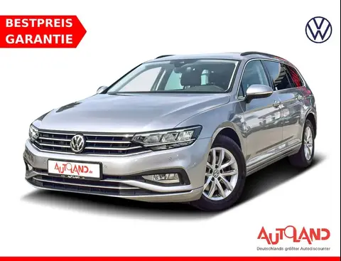 Used VOLKSWAGEN PASSAT Petrol 2019 Ad 