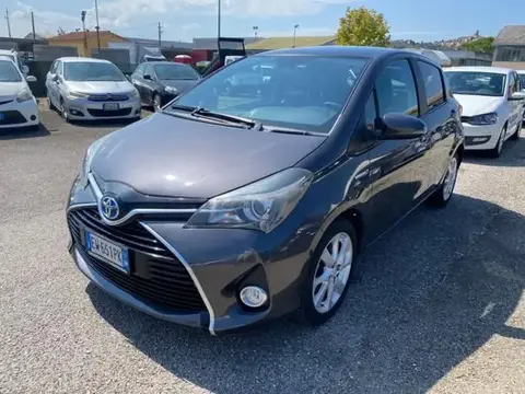 Used TOYOTA YARIS Hybrid 2014 Ad 