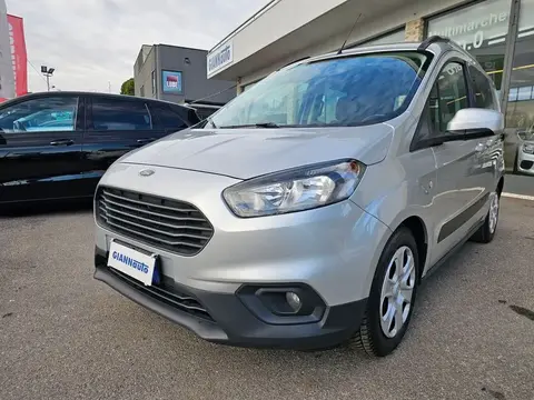 Used FORD TOURNEO Petrol 2019 Ad 