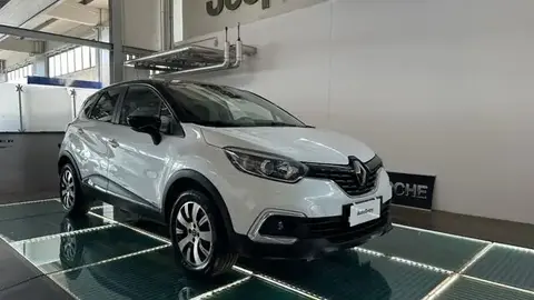 Used RENAULT CAPTUR Diesel 2019 Ad 