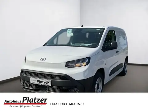 New TOYOTA PROACE Petrol 2024 ad 