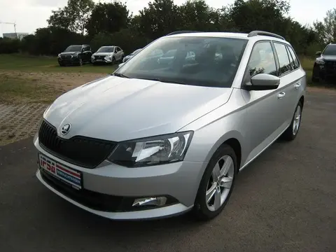 Used SKODA FABIA Petrol 2017 Ad 