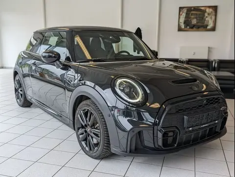 Annonce MINI COOPER Essence 2024 d'occasion Allemagne